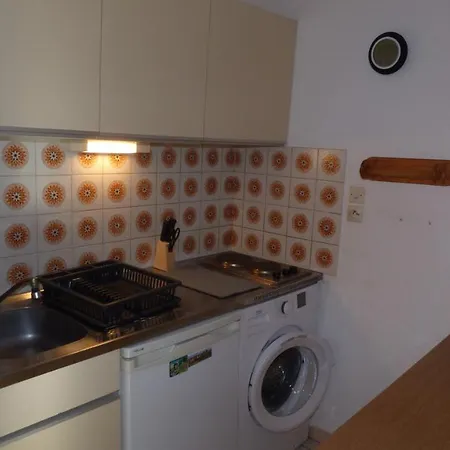 Joli T2 Vue Mer, Proche Mer, Parking, Appartement *